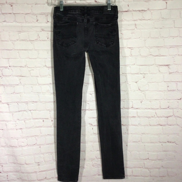 American Eagle Outfitters Skinny Super Stretch Black Denim Jeans - Size 2 Long - Picture 4 of 9